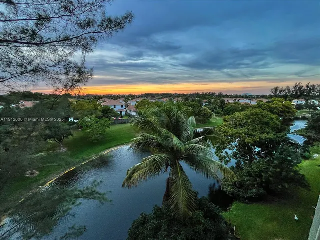 $349,000 | 10315 Northwest 9th St Circle, Unit 50214, Miami, FL 33172