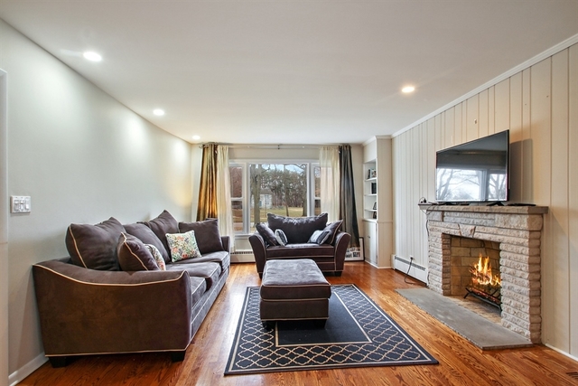 1155 Willow Road Winnetka, IL 60093 - Photo 2 of 17