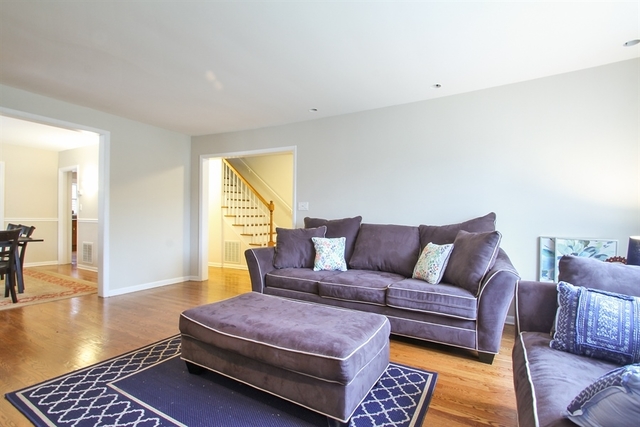 1155 Willow Road Winnetka, IL 60093 - Photo 3 of 17