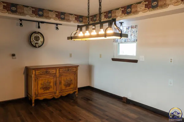 $599,000 | 14762 175th Street, Nortonville, KS 66060