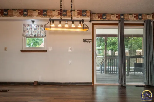 $599,000 | 14762 175th Street, Nortonville, KS 66060