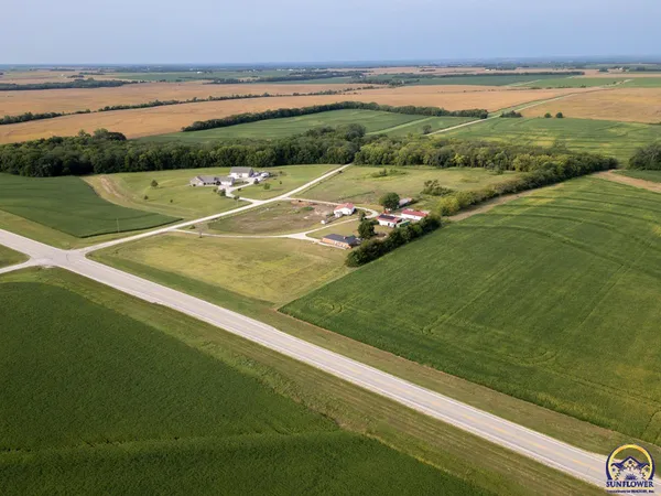 $575,000 | 14762 175th Street, Nortonville, KS 66060