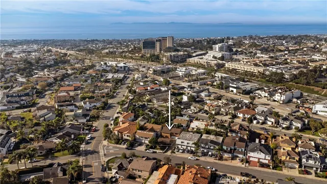 $2,995,000 | 3209 Clay Street, Newport Beach, CA 92663