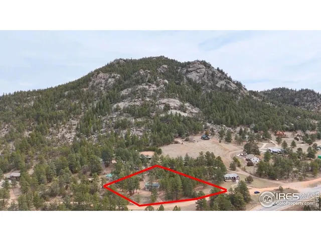 a black and white photo of a mountain