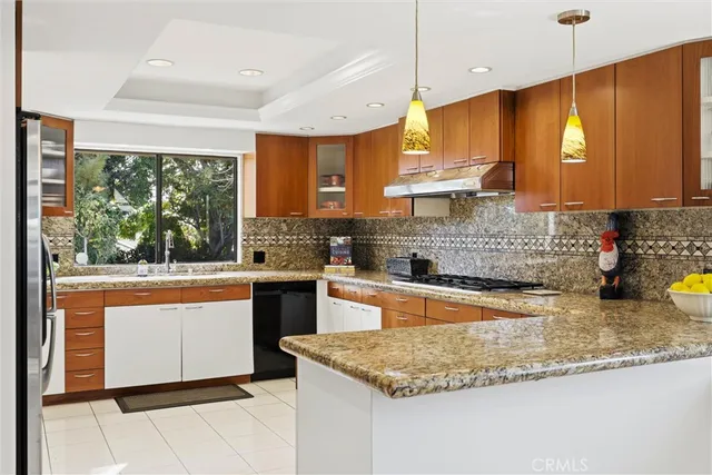 $1,225,000 | 612 West 17th Street, Upland, CA 91784