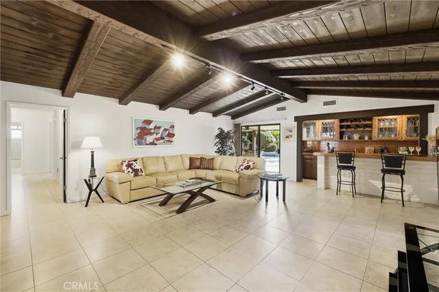 $1,225,000 | 612 West 17th Street, Upland, CA 91784