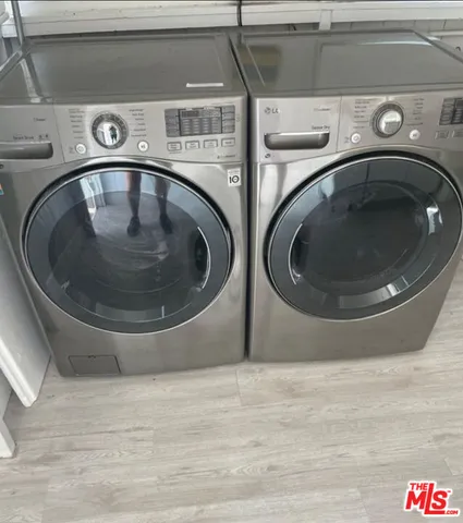 a close view of washer and dryer