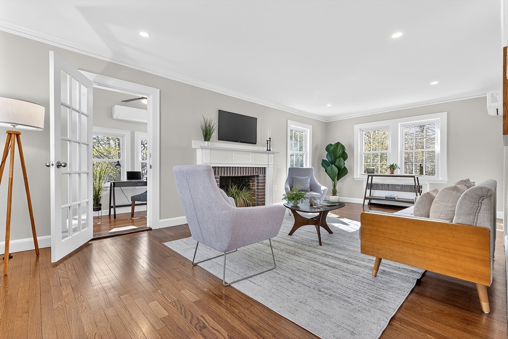 19 Myles Standish Road Boston, MA 02132 - Photo 12 of 31 Gallery Image 12