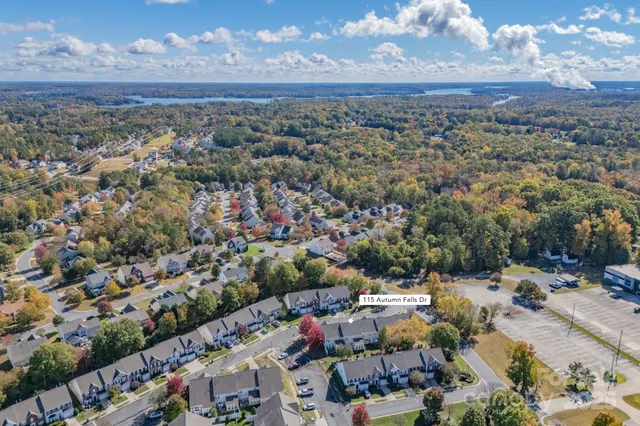 $309,000 | 115 Autumn Falls Drive, Unit 34, Lake Wylie, SC 29710