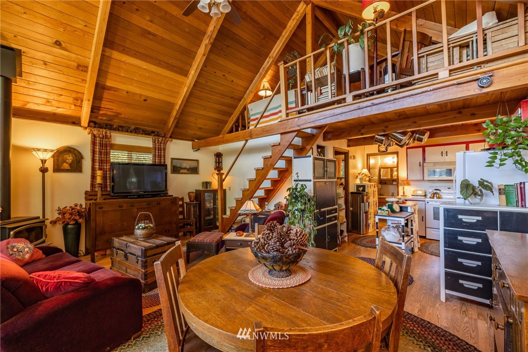 690 East Benson Lake Road Grapeview, WA 98546 - Photo 11 of 35 Gallery Image 11