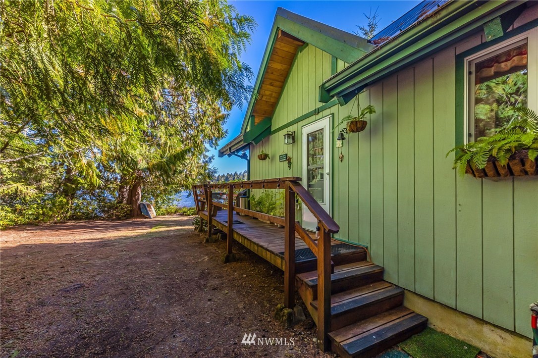 690 East Benson Lake Road Grapeview, WA 98546 - Photo 24 of 35 Gallery Image 24