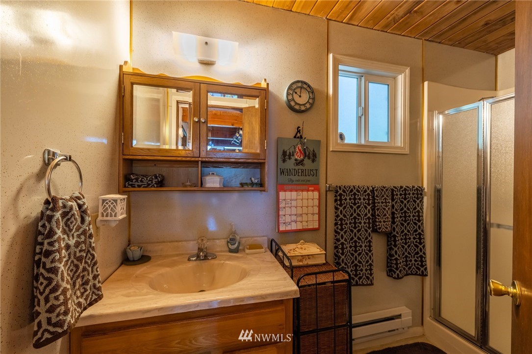 690 East Benson Lake Road Grapeview, WA 98546 - Photo 10 of 35 Gallery Image 10