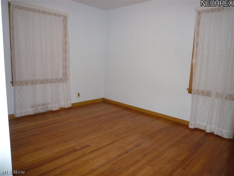 295 South Green Road Cleveland, OH 44121 - Photo 14 of 15