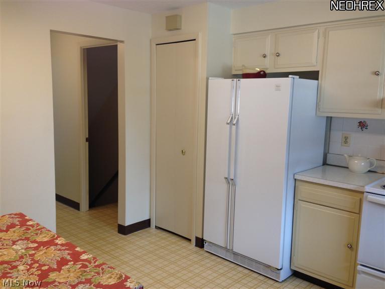 6472 State Road, Unit J17 Parma, OH 44134 - Photo 9 of 23