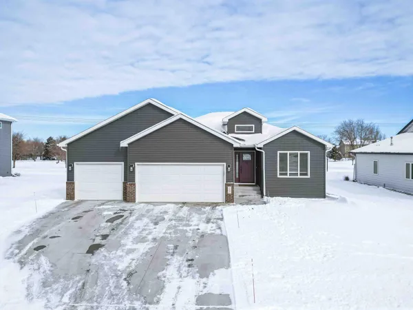 $494,000 | 3407 47th Avenue South, Fargo, ND 58104