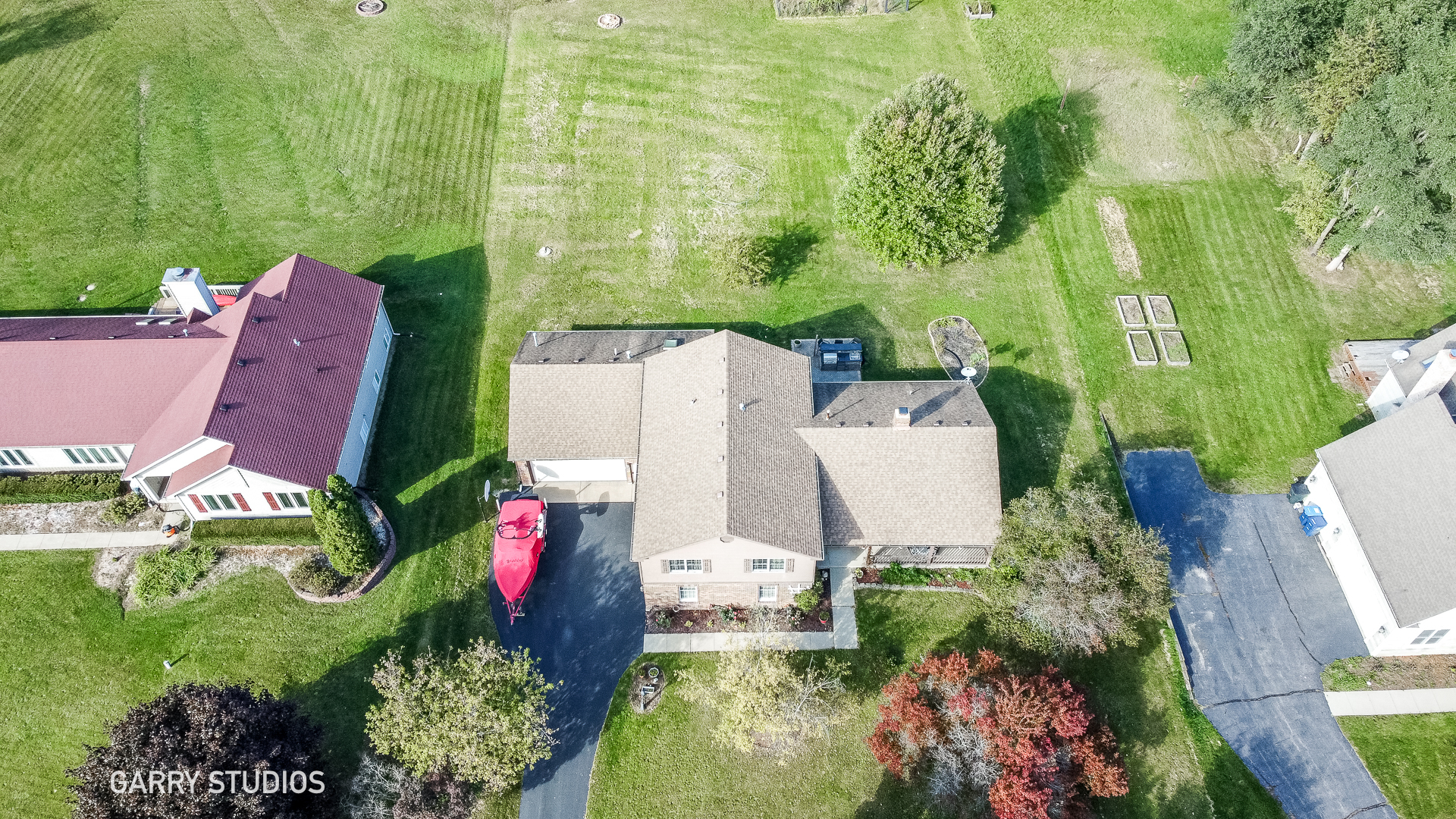 28824 Rivers Edge Drive Cary, IL 60013 - Photo 37 of 39 an aerial view of residential house with outdoor space and trees all around