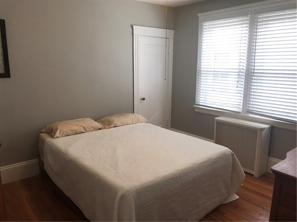 41 Brookwood Road Cranston, RI 02910 - Photo 18 of 40 Gallery Image 18