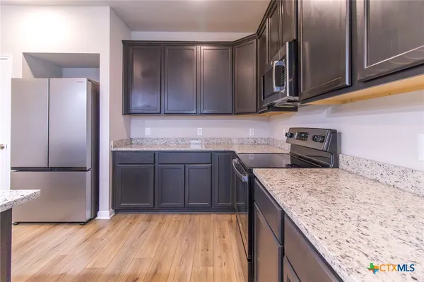 $2,100 | 461 Appalachian Trail, Copperas Cove, TX 76522