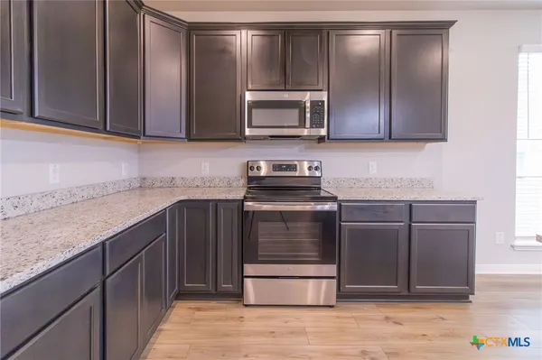 $2,100 | 461 Appalachian Trail, Copperas Cove, TX 76522