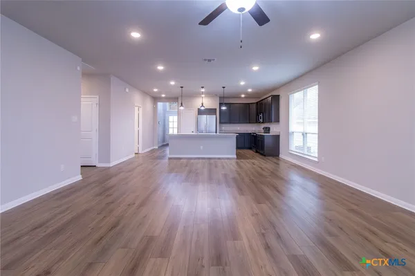 $2,100 | 461 Appalachian Trail, Copperas Cove, TX 76522