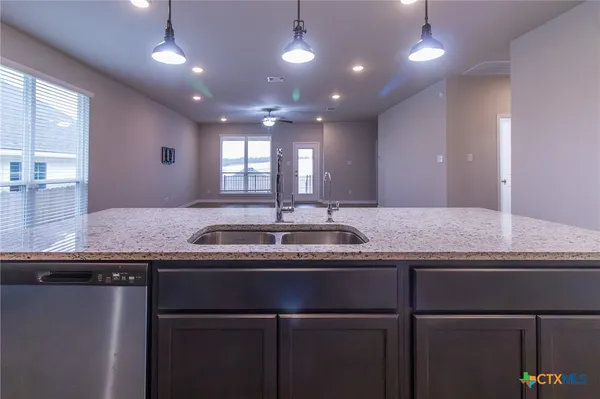 $2,100 | 461 Appalachian Trail, Copperas Cove, TX 76522