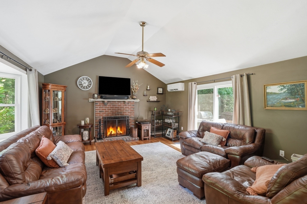 61 Stoney Weir Road Halifax, MA 02338 - Photo 8 of 42