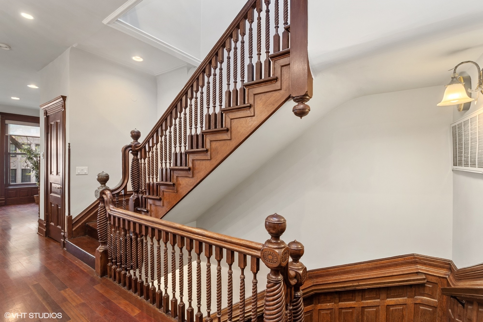 67 East Cedar Street Chicago, IL 60611 - Photo 20 of 37 a view of entryway and hall with wooden floor