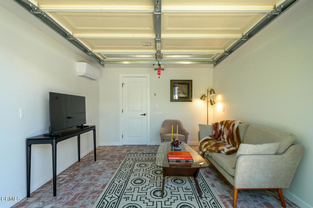 3410 Greensward Road Los Angeles, CA 90039 - Photo 22 of 29 043_3410 Greensward Rd_GYP-MLS