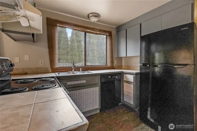 $1,268,000 | 10214 8th Avenue South, Tacoma, WA 98444