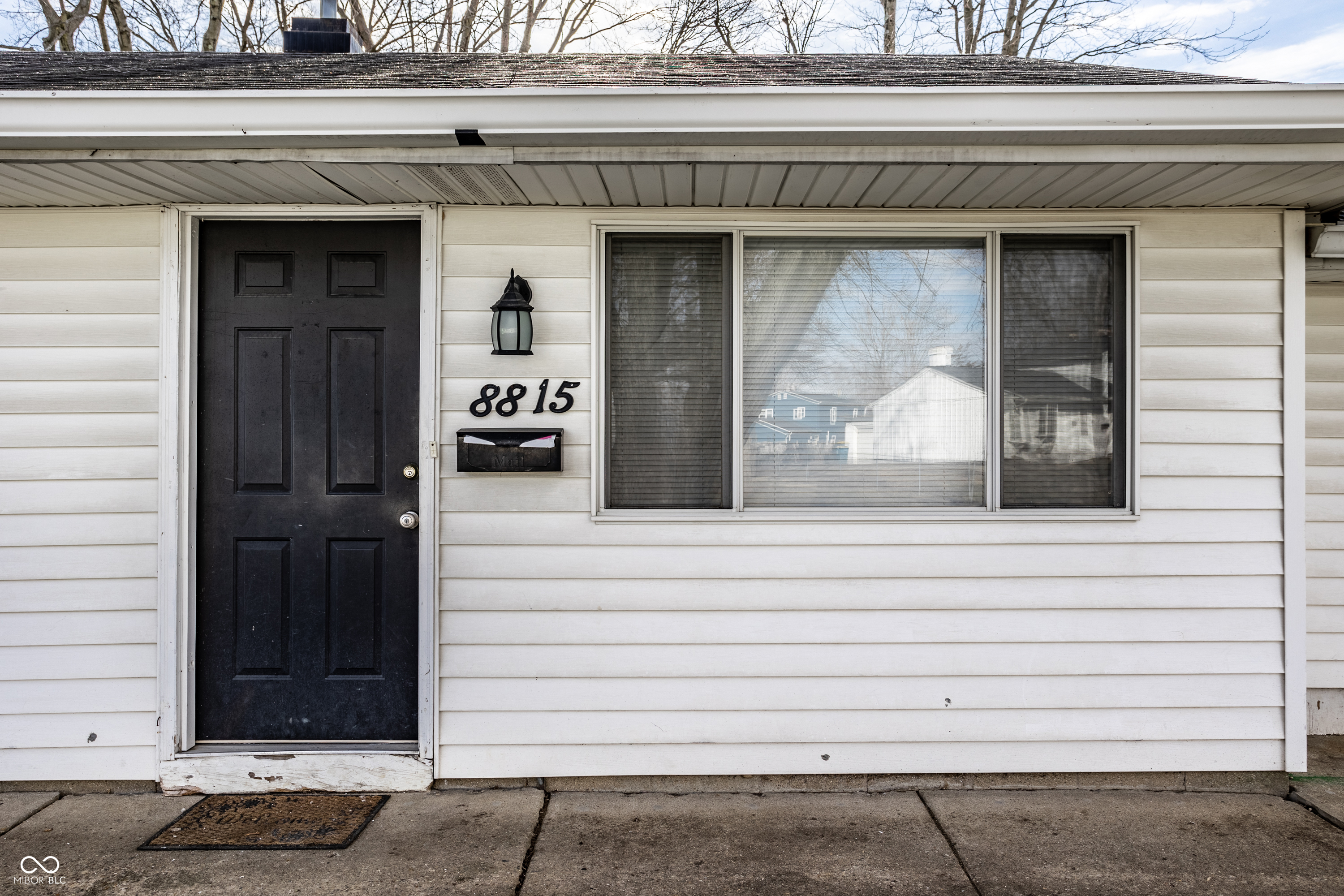 8815 Frontenac Road Indianapolis, IN 46226 - Photo 5 of 33