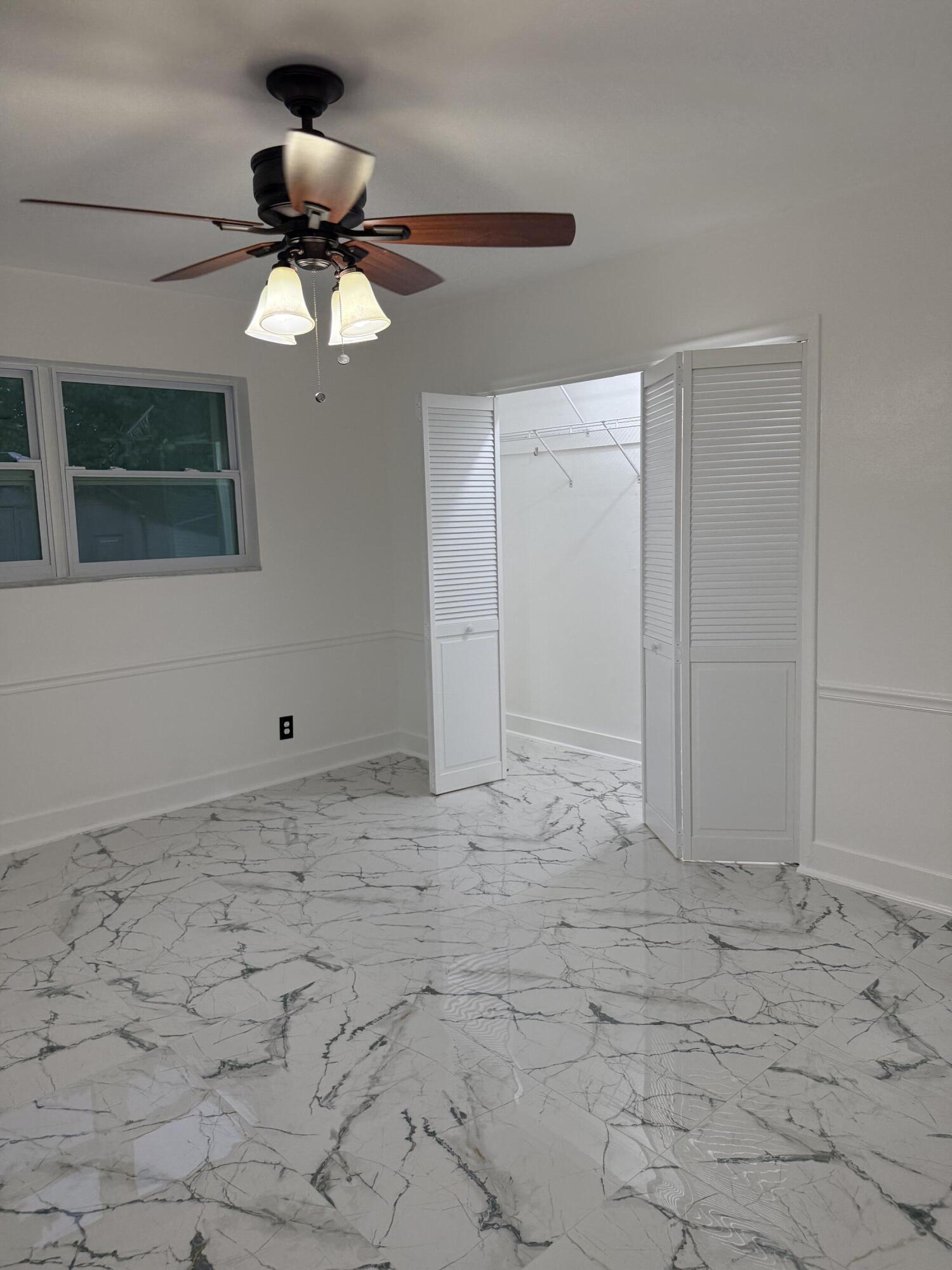 415 Southwest 8th Street Hallandale Beach, FL 33009 - Photo 6 of 10 IMG_5291