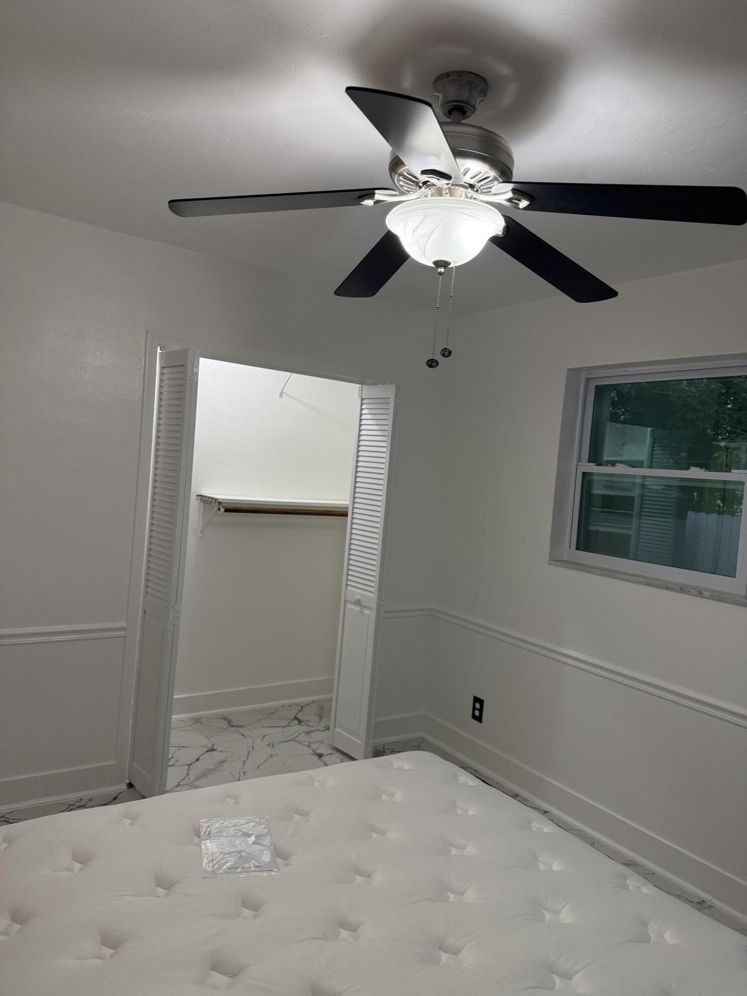 415 Southwest 8th Street Hallandale Beach, FL 33009 - Photo 8 of 10 IMG_5293