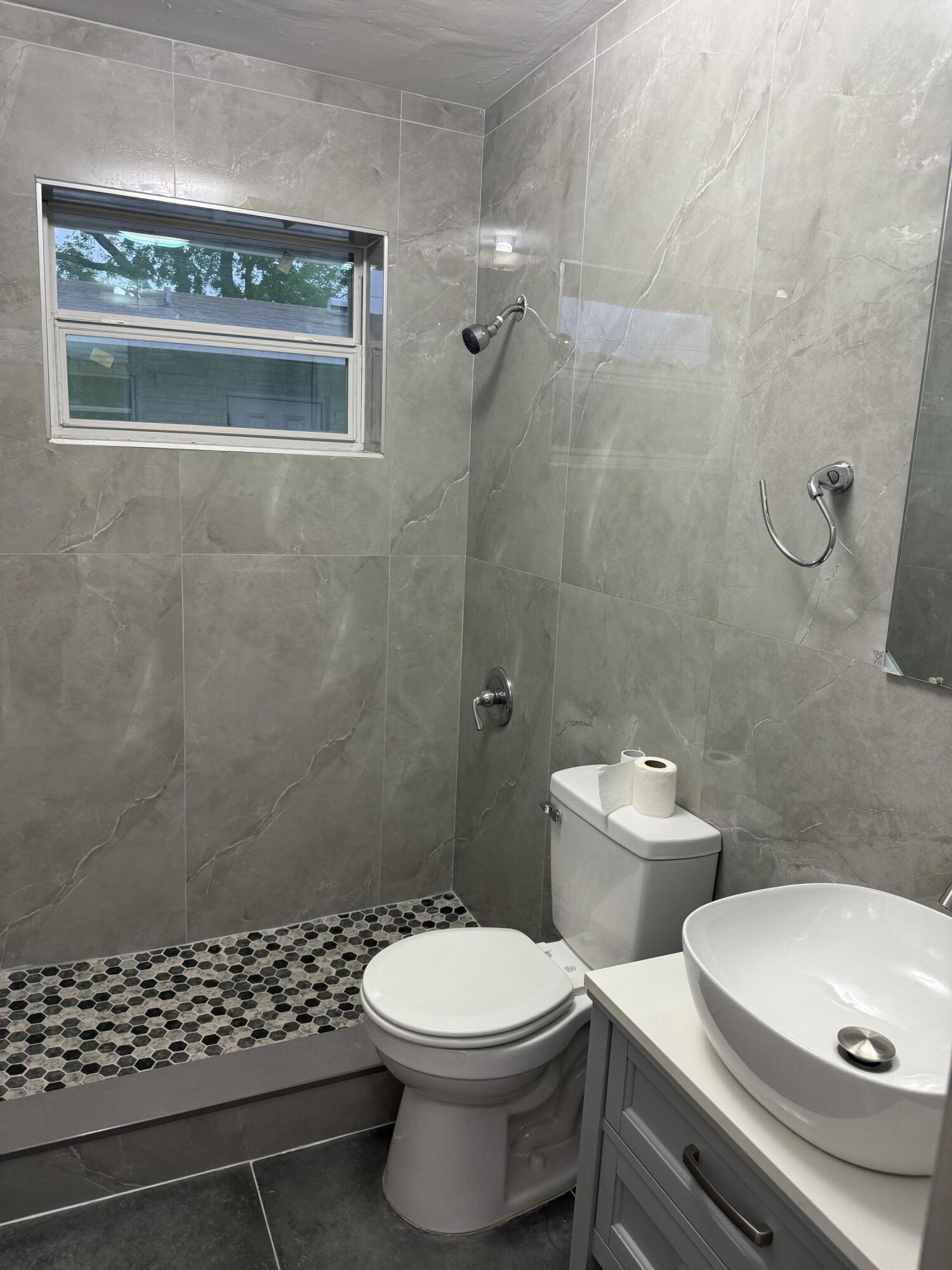 415 Southwest 8th Street Hallandale Beach, FL 33009 - Photo 10 of 10 IMG_5295