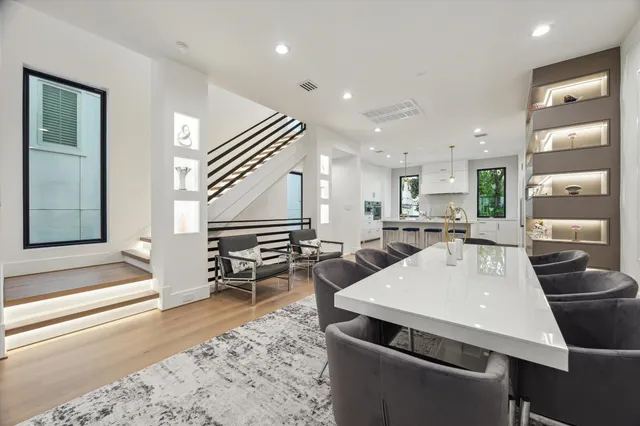 $1,326,000 | 2309 Driscoll Street, Houston, TX 77019