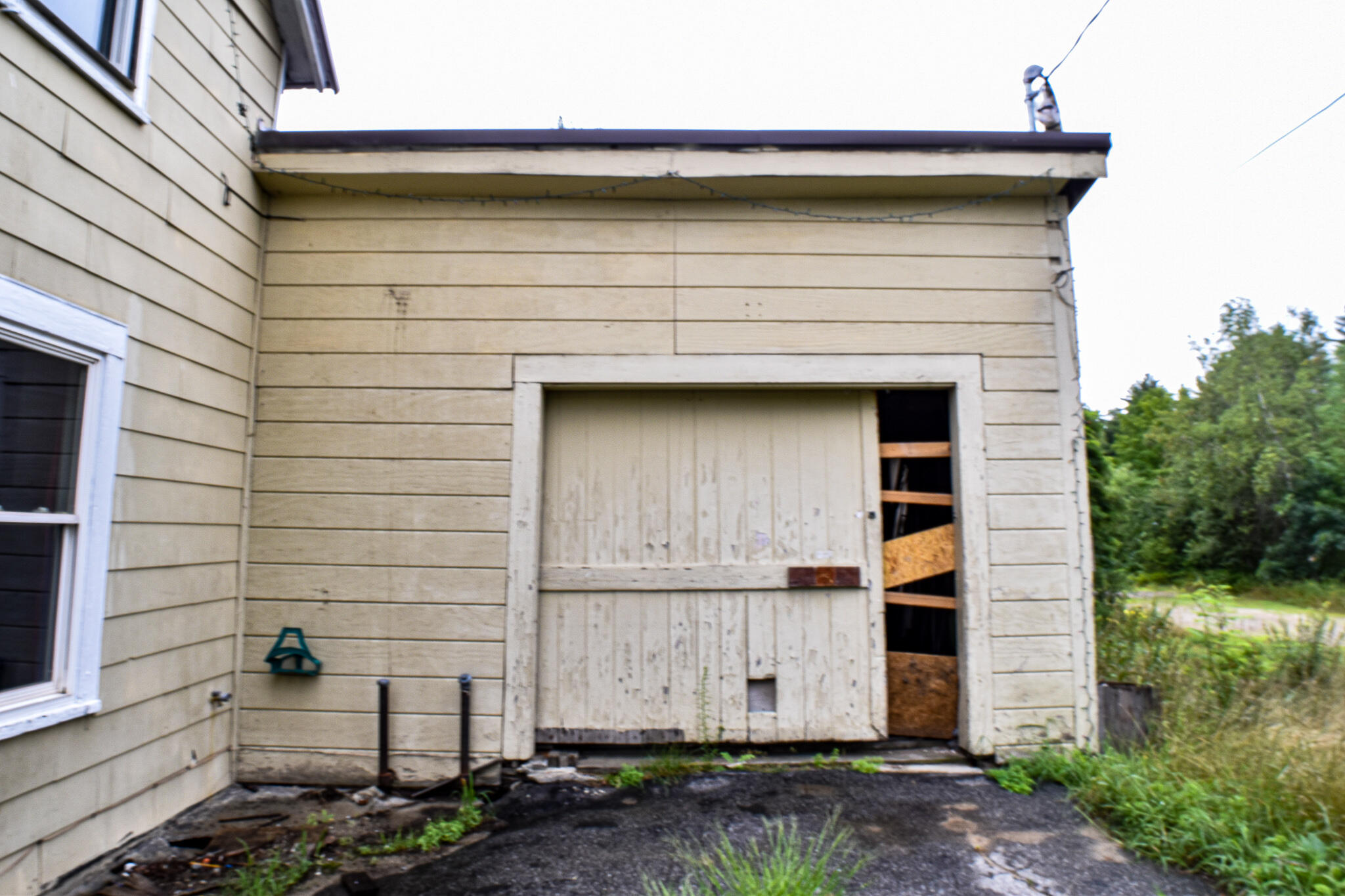 114 Main Street Peru, ME 04290 - Photo 3 of 25 DSC_0095