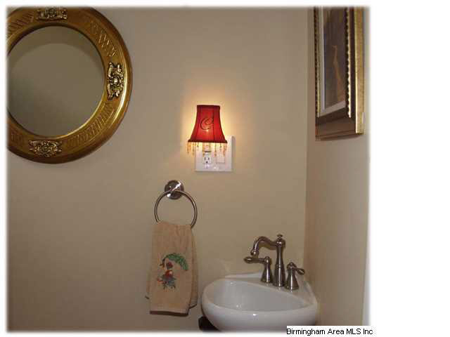 526 Valley Road Birmingham, AL 35206 - Photo 18 of 32 Gallery Image 18