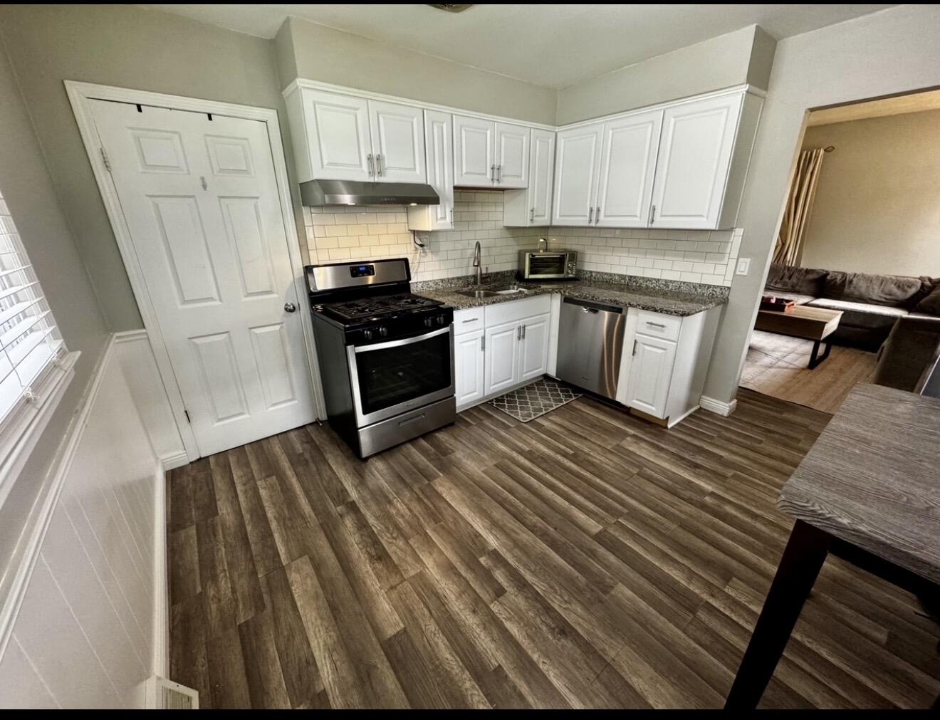 20889 Ridgemont Road Harper Woods, MI 48225 - Photo 6 of 19 IMG_0096