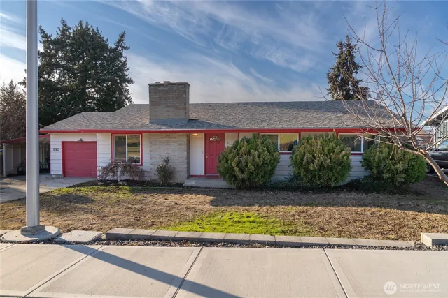 $499,900 | 1616 North Baker Avenue, East Wenatchee, WA 98802