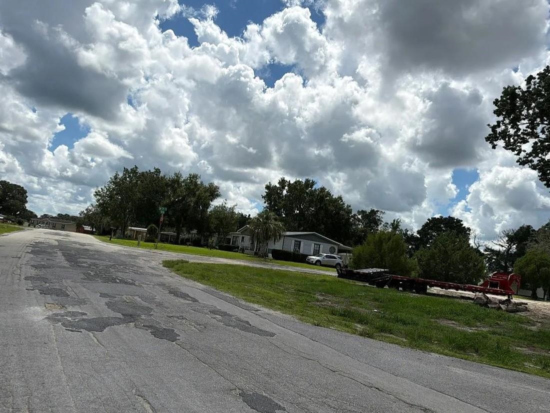 2938 Southwest 98th Street Road Ocala, FL 34476 - Photo 3 of 4 Gallery Image 3