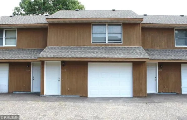 $975 | 1624 Greeley Street South, Stillwater, MN 55082