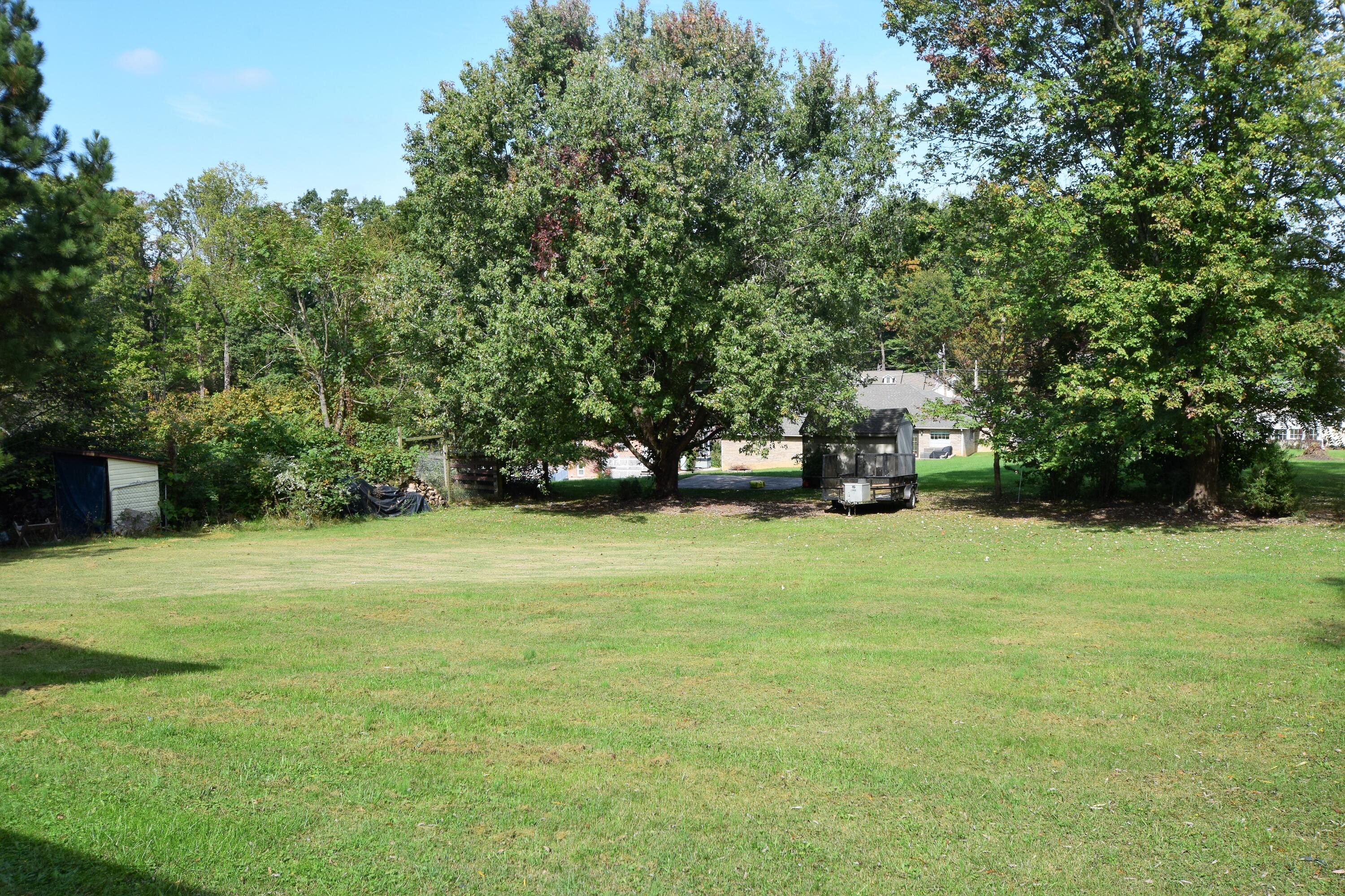 143 Maple Tree Lane Watauga, TN 37694 - Photo 27 of 31 DSC_1047