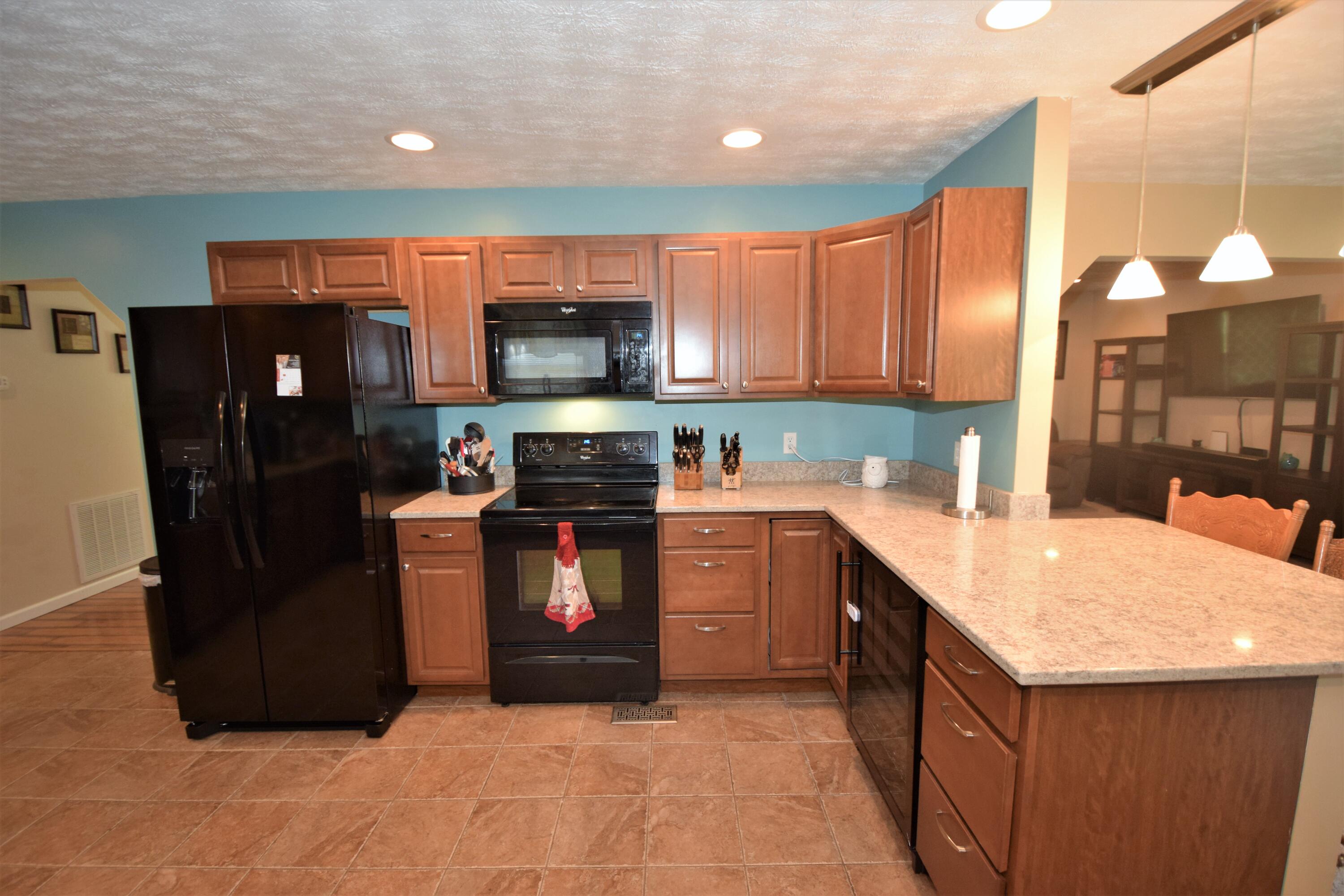 143 Maple Tree Lane Watauga, TN 37694 - Photo 9 of 31 DSC_1074