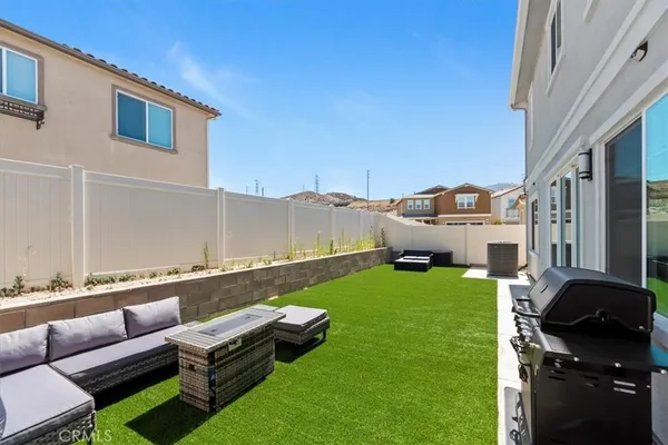 $1,050,000 | 20911 Jennings Way, Newhall, CA 91321