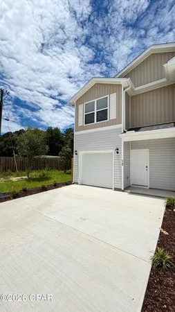 $2,200 | 13 South Main Deck Drive, Freeport, FL 32439
