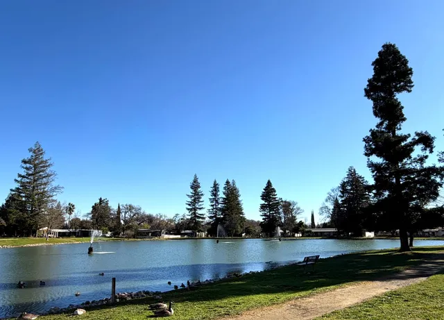 a view of a lake with houses