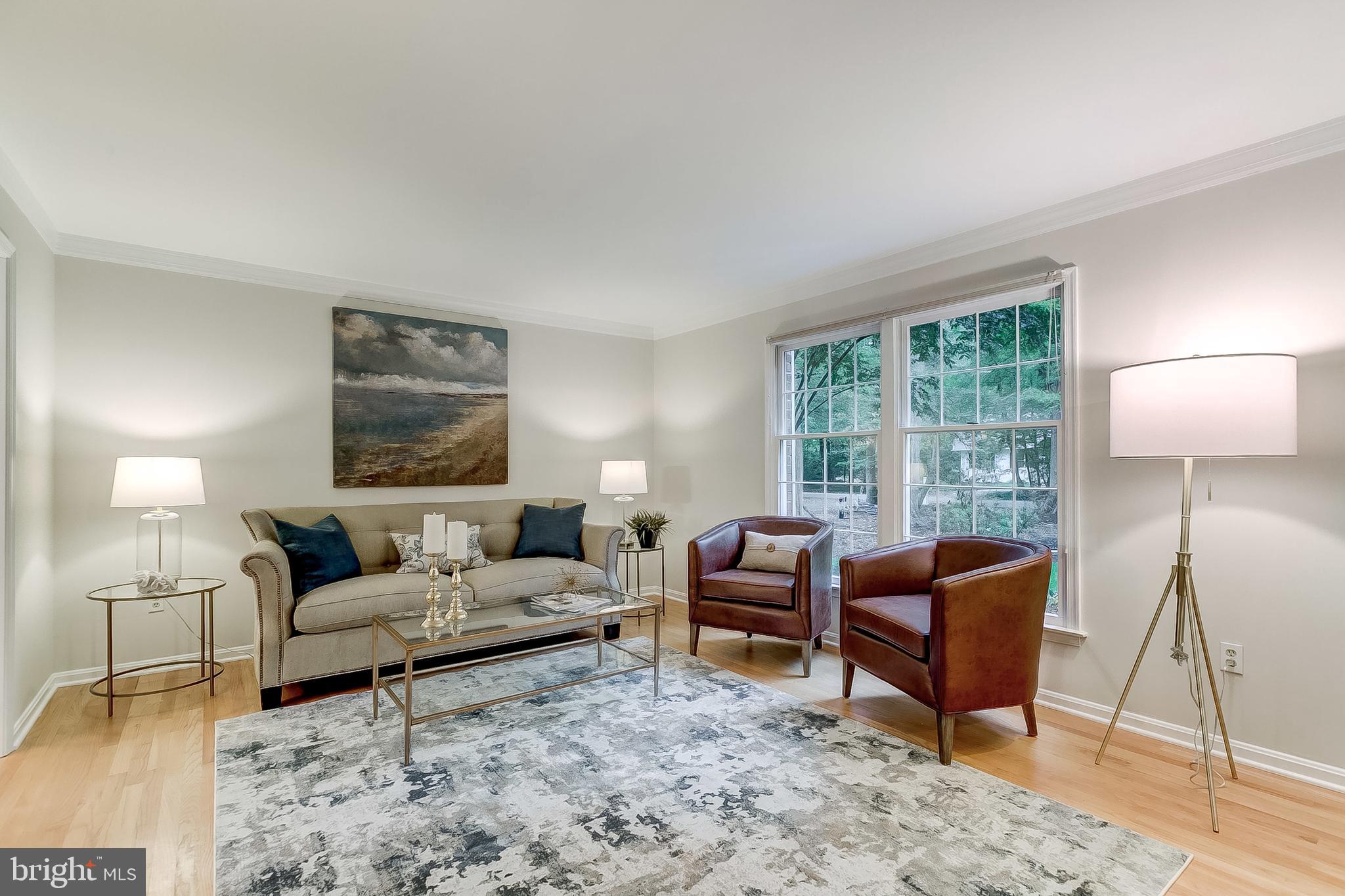 1603 Ridout Road Annapolis, MD 21409 - Photo 7 of 47 Lovely living room with large windows