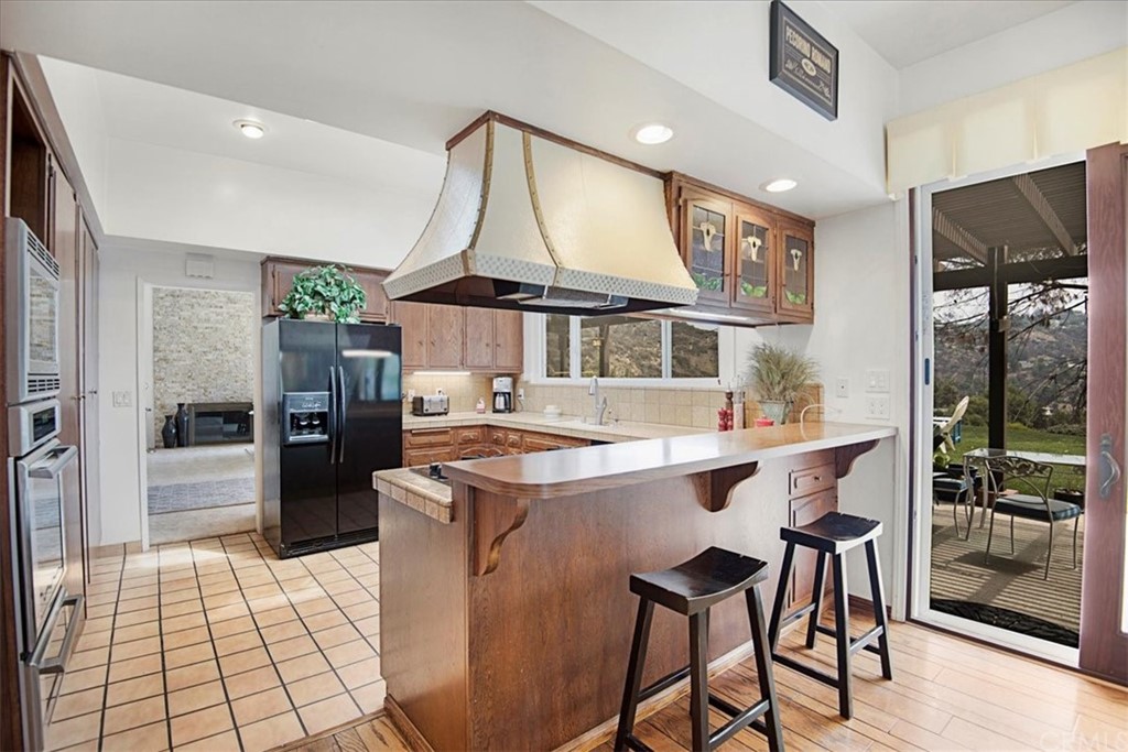 1400 Belleau Road Glendale, CA 91206 - Photo 7 of 28