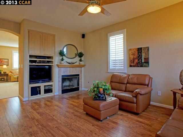 Terraced Hills Way San Ramon, CA 94583 - Photo 4 of 15 a living room with furniture and a fireplace
