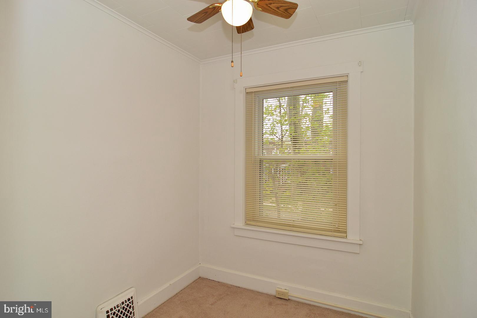 427 Sunset Road Reading, PA 19611 - Photo 20 of 34