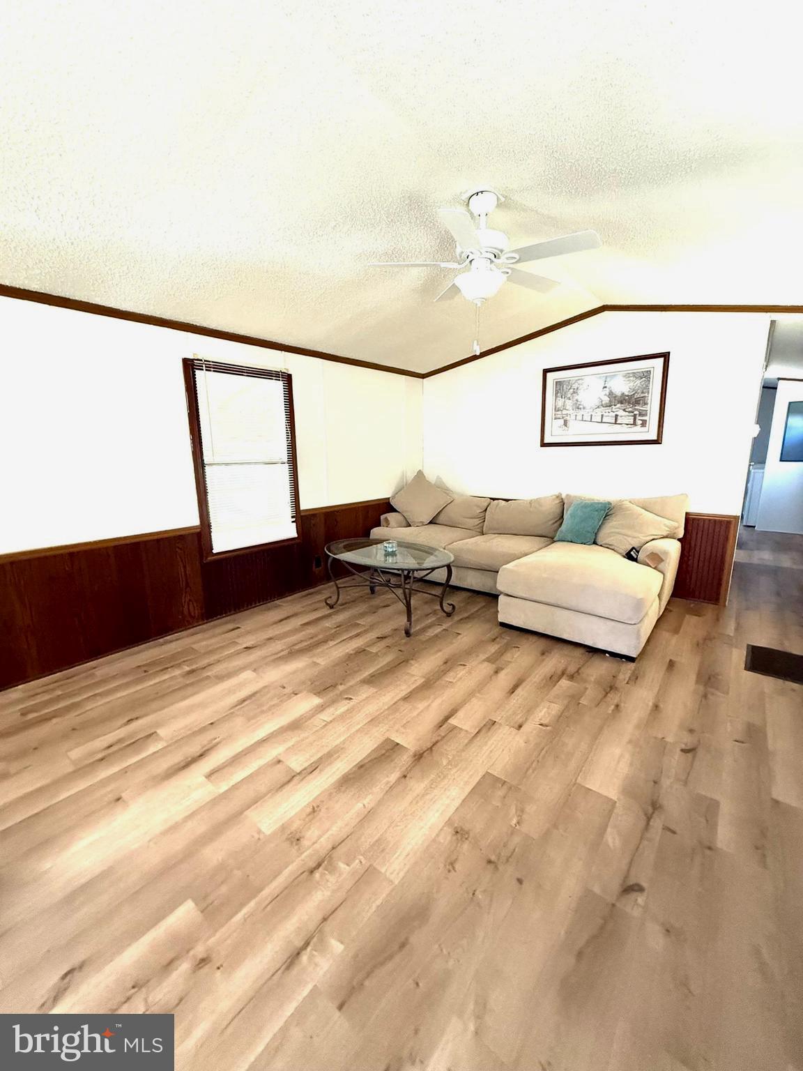 2908 Ram Road Cambridge, MD 21613 - Photo 10 of 27 a living room with furniture